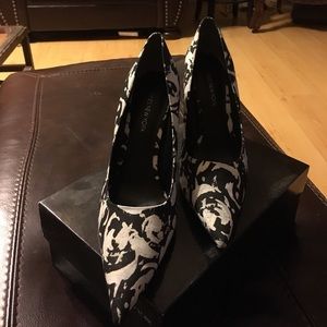 Jones New York Fabric Heels 👠